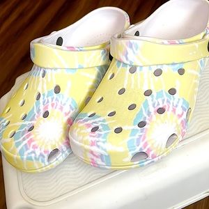 walmart shoes, color is tye-dye